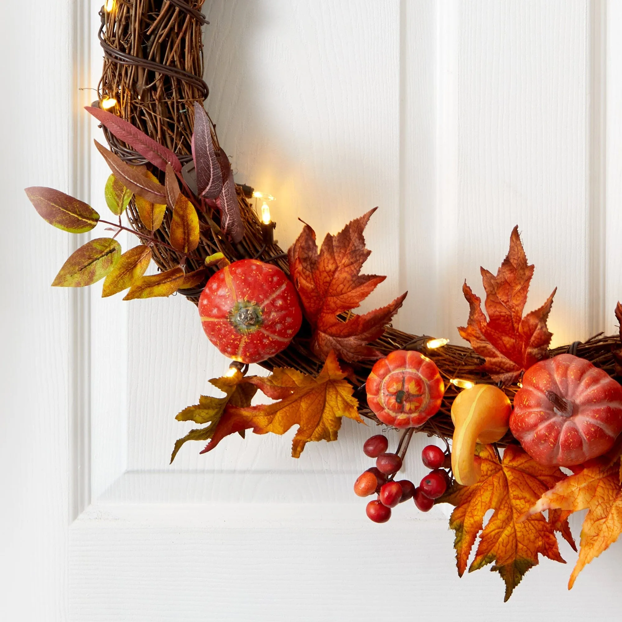 22” Pumpkin and Maple Artificial Autumn Wreath with 50 Warm White LED Lights