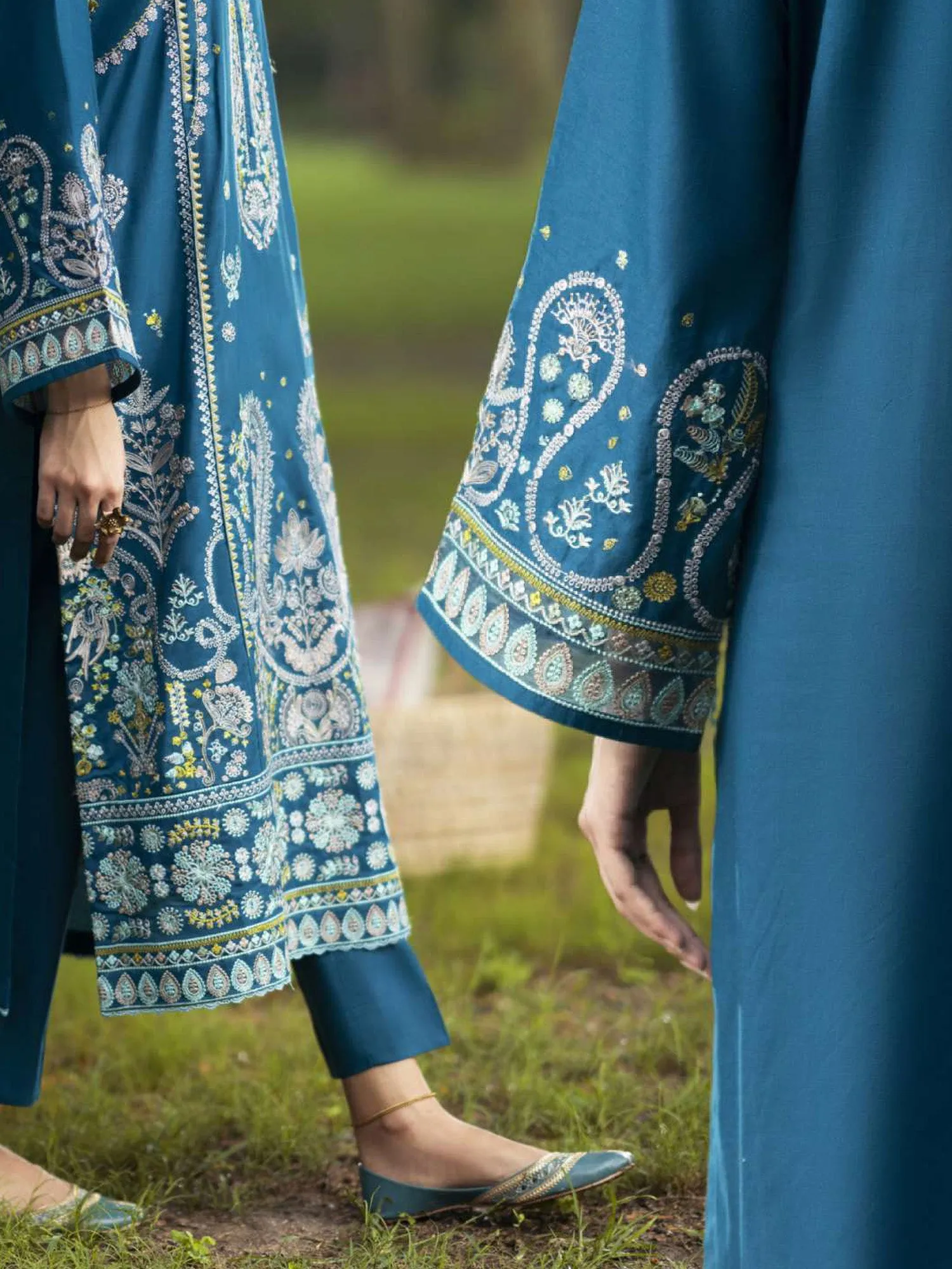 Casual Lite "Khamoshi" Embroidered Linen Suit - Zinc