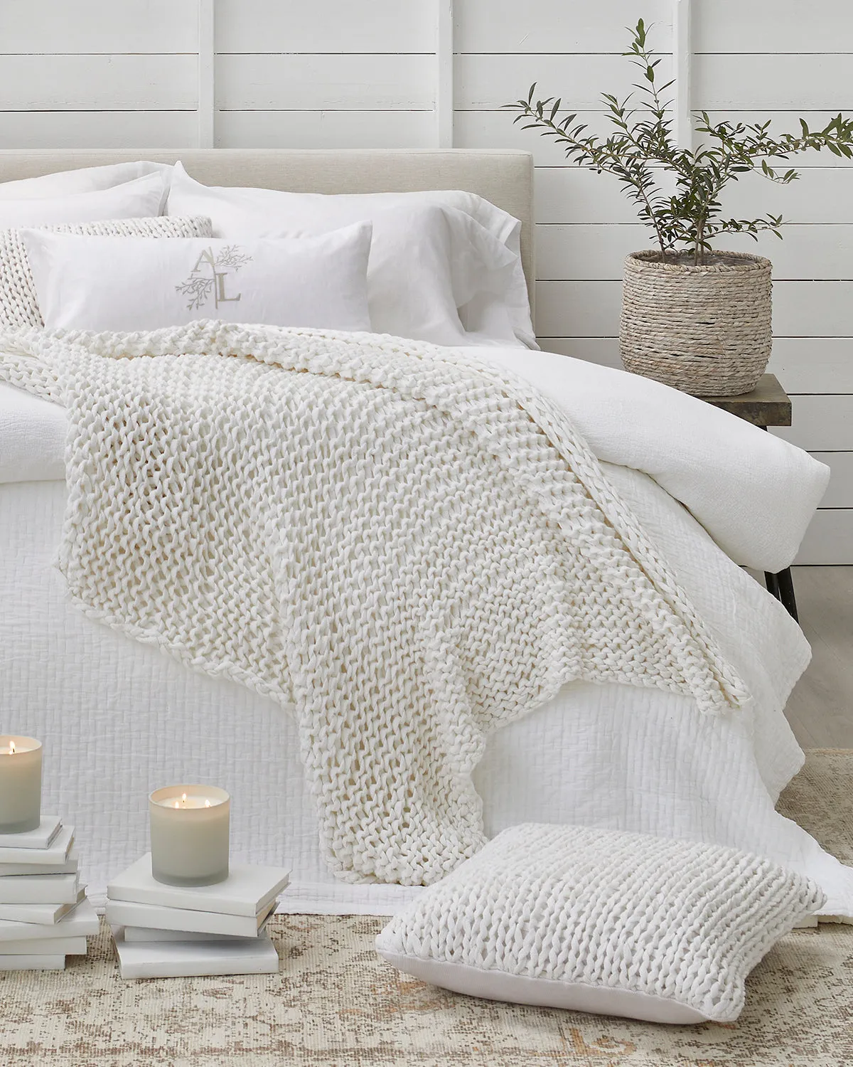 Manchester Cotton-Knit Throw Off-White