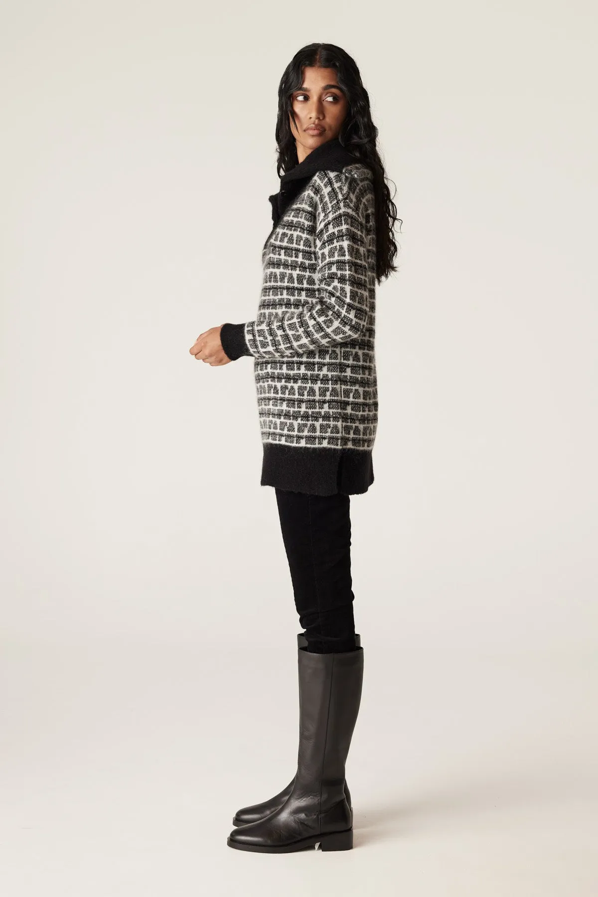 Sinclair Jacquard Jumper - Black Check